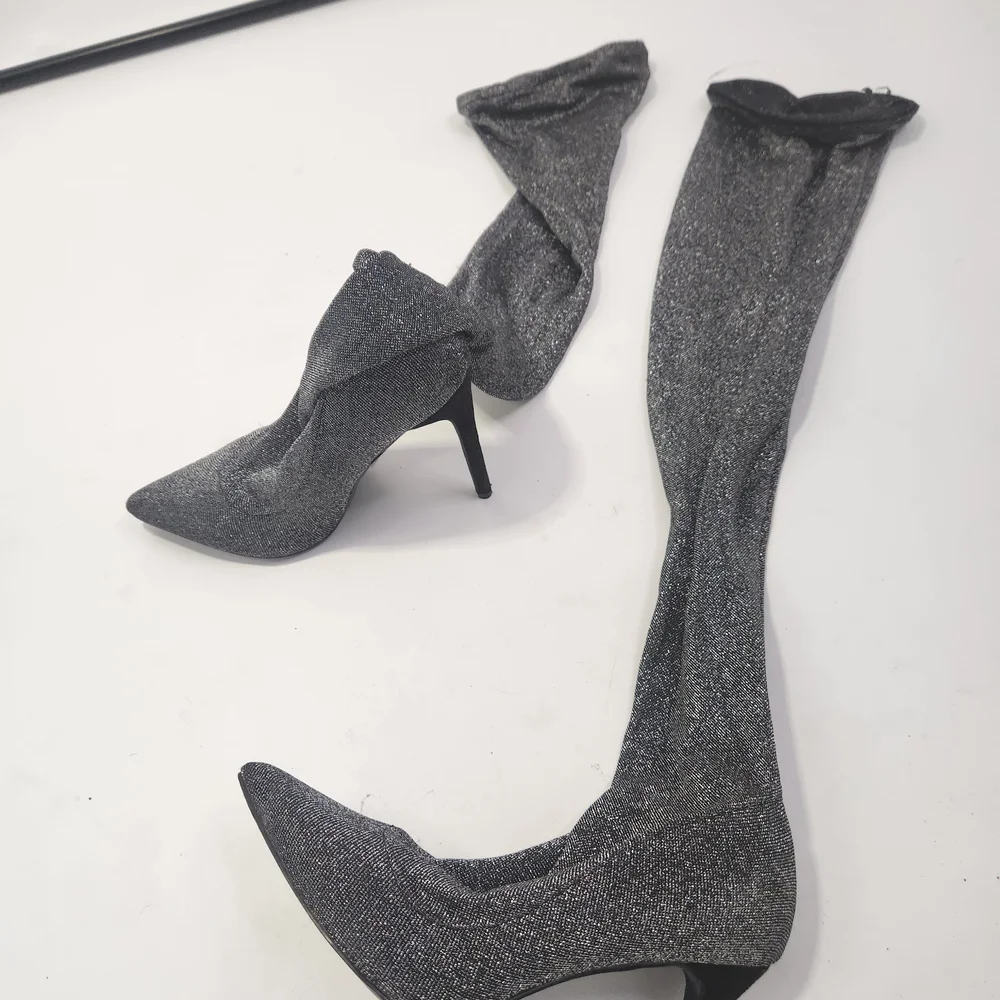 Liliana Silver Over-the-Knee Stiletto Boots Size 7‎